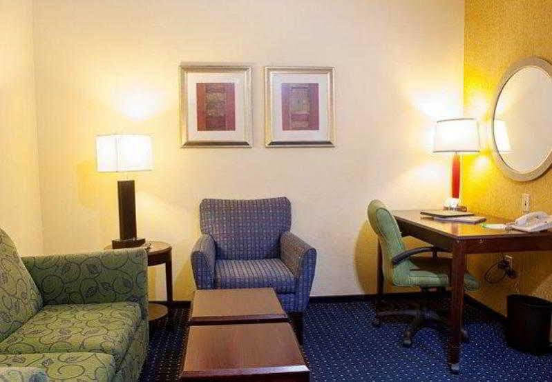 Springhill Suites By Marriott Savannah I-95 South Джорджтаун Экстерьер фото